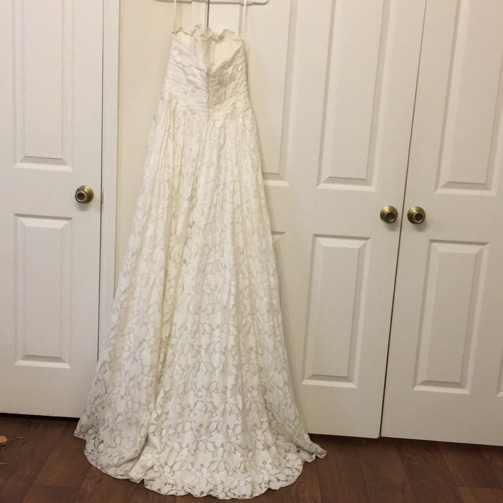 Wedding dress Size 4 - Picture 7 of 7